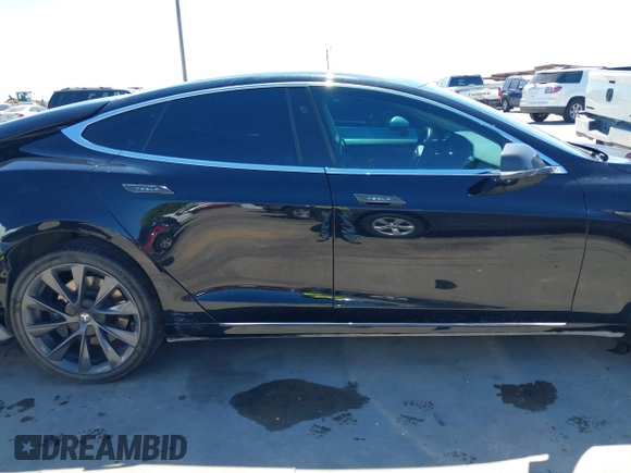 2018 Tesla Model S 75D with VIN 5YJSA1E22JF289195, listed as a IAAI auction lot 41825949 with 49,217 mi miles and . Bid and sale history available at DreamBid. Image 13.
