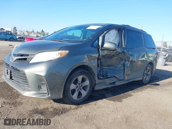 2018 Toyota Sienna LE Auto Access Seat with VIN 5TDKZ3DC5JS932357, listed as a IAAI auction lot 41332285 with 120,559 mi miles. Bid and sale history available at carsss.com. Image 14.