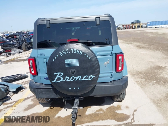 2023 Ford Bronco с VIN 1FMEE5DP0PLC07598, выставлен на аукционе IAAI как лот 41800965 с пробегом 14 392 миль миль и . История ставок и продаж доступна на DreamBid. Изображение 17.