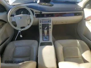 2008 Volvo V70 with VIN YV1BW982581020102, listed as a Copart auction lot 42049555 with 137,098 mi miles and Salvage Title. Bid and sale history available at DreamBid. Image 8.