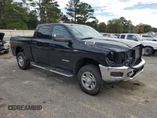 2022 Ram 2500 Big Horn with VIN 3C6UR5DJXNG104142, listed as a Copart auction lot 84135924 with 72,289 mi miles and Salvage Title. Bid and sale history available at carsss.com. Image 4.