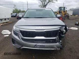 2022 Kia Seltos S with VIN KNDEUCAA7N7247811, listed as a Copart auction lot 57152425 with 67,827 mi miles and Salvage title. Bid and sale history available at DreamBid. Image 5.