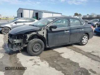 2014 Nissan Sentra SR z VIN 3N1AB7AP0EY218006, wystawiony jako Copart lot #46081305 z przebiegiem 132 646 mil mil oraz Szkody całkowita. Historia ofert i sprzedaży dostępna na DreamBid. Obrazek 1.