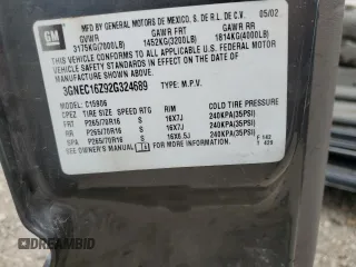 2002 Chevrolet Suburban LS z VIN 3GNEC16Z92G324689, wystawiony jako Copart lot #51615495 z przebiegiem Nie podano mil oraz Szkoda całkowita • Salvage title. Historia ofert i sprzedaży dostępna na DreamBid. Obrazek 14.