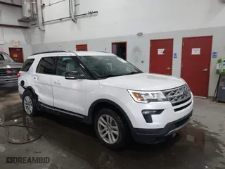 2018 Ford Explorer XLT with VIN 1FM5K8DH7JGA68122, listed as a IAAI auction lot 41053741 with 86,465 mi miles. Bid and sale history available at carsss.com. Image 1.