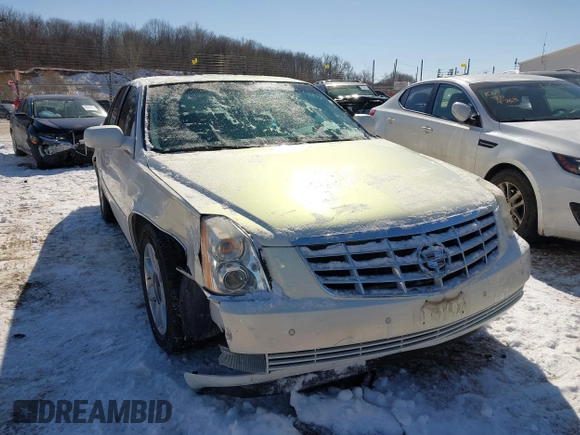 2006 Cadillac DTS 1SC z VIN 1G6KD57Y86U102513, wystawiony jako IAAI lot #41607409 z przebiegiem 102 438 mil mil oraz . Historia ofert i sprzedaży dostępna na DreamBid. Obrazek 1.
