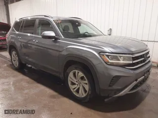 2021 Volkswagen Atlas 3.6L V6 SE w/Technology with VIN 1V2KR2CA6MC559179, listed as a IAAI auction lot 40777226 with 57,029 mi miles. Bid and sale history available at carsss.com. Image 1.