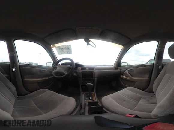 1997 Toyota Camry LE z VIN 4T1BG22K7VU005271, wystawiony jako IAAI lot #42098097 z przebiegiem Nie podano mil oraz . Historia ofert i sprzedaży dostępna na DreamBid. Obrazek 18.