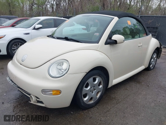 2003 Volkswagen Beetle GLS with VIN 3VWCK21Y43M315003, listed as a IAAI auction lot 41914125 with Not Provided miles and . Bid and sale history available at DreamBid. Image 18.