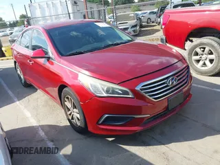 2016 Hyundai Sonata SE with VIN 5NPE24AF1GH275089, listed as a IAAI auction lot 42121207 with 139,953 mi miles and . Bid and sale history available at carsss.com. Image 1.