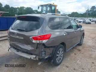2014 Nissan Pathfinder SL with VIN 5N1AR2MN2EC626243, listed as a IAAI auction lot 42245501 with 146,367 mi miles and . Bid and sale history available at DreamBid. Image 4.