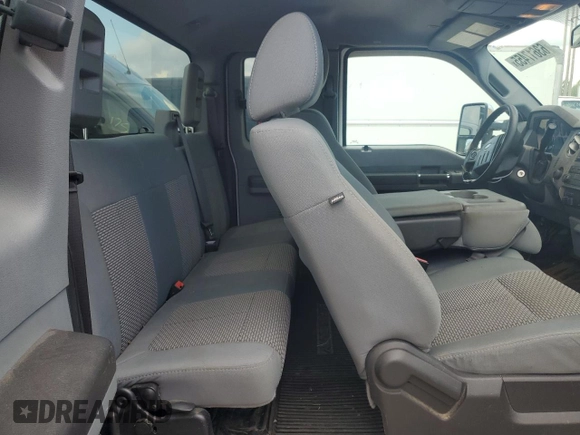 2011 Ford F-250 XL with VIN 1FT7X2B66BEC41526, listed as a Copart auction lot 63617455 with 197,068 mi miles and Salvage title. Bid and sale history available at DreamBid. Image 10.