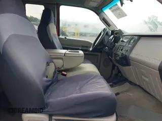 2008 Ford F-250 XL с VIN 1FTSX21548EB81676, выставлен на аукционе IAAI как лот 42440558 с пробегом 100 712 миль миль и . История ставок и продаж доступна на DreamBid. Изображение 5.