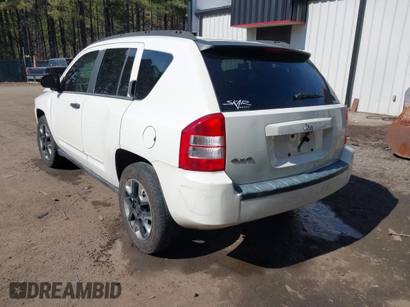 2008 Jeep Compass Sport with VIN 1J8FF47W98D584311, listed as a IAAI auction lot 41644836 with 213,271 mi miles and . Bid and sale history available at carsss.com. Image 3.