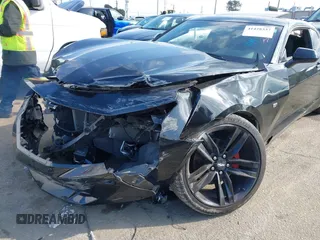 2018 Chevrolet Camaro 1LT z VIN 1G1FB1RS2J0124764, wystawiony jako IAAI lot #41428337 z przebiegiem 80 754 mil mil oraz . Historia ofert i sprzedaży dostępna na DreamBid. Obrazek 6.