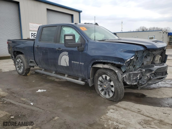 2021 Chevrolet Silverado 2500HD Custom with VIN 1GC4YMEY5MF276709, listed as a Copart auction lot 48686065 with 0 mi miles and Salvage Title. Bid and sale history available at carsss.com. Image 4.