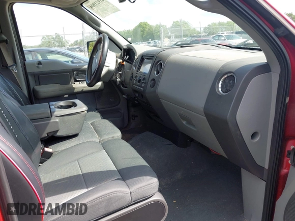 2008 Ford F-150 XLT with VIN 1FTPW14518FA62606, listed as a IAAI auction lot 41923904 with 123,010 mi miles. Bid and sale history available at carsss.com. Image 5.