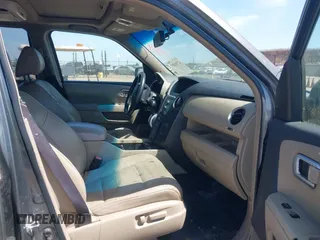 2009 Honda Pilot EX-L z VIN 5FNYF48529B038952, wystawiony jako IAAI lot #42391897 z przebiegiem 228 810 mil mil oraz . Historia ofert i sprzedaży dostępna na DreamBid. Obrazek 5.
