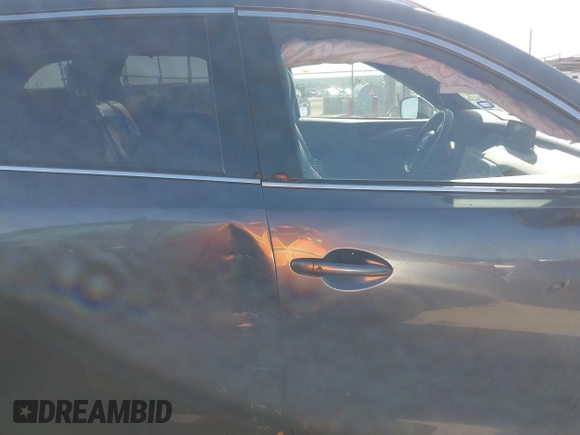 2019 Mazda CX-9 Grand Touring with VIN JM3TCADY8K0335429, listed as a IAAI auction lot 41203657 with 94,333 mi miles. Bid and sale history available at carsss.com. Image 13.