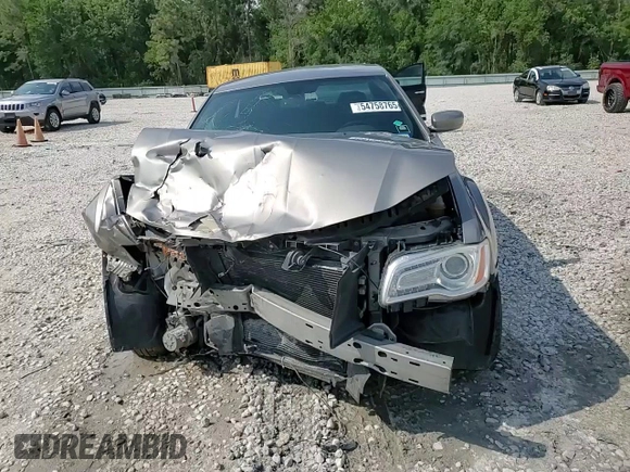 2014 Chrysler 300 z VIN 2C3CCAAG0EH157167, wystawiony jako Copart lot #54758765 z przebiegiem 107 138 mil mil oraz Szkoda całkowita • Salvage title. Historia ofert i sprzedaży dostępna na DreamBid. Obrazek 13.