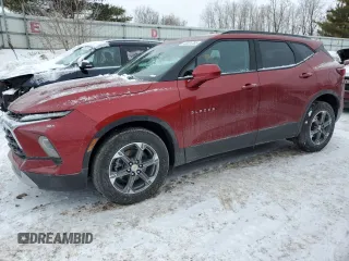 2024 Chevrolet Blazer LT z VIN 3GNKBHR40RS128176, wystawiony jako Copart lot #42024785 z przebiegiem 19 557 mil mil oraz Szkoda całkowita • Salvage title. Historia ofert i sprzedaży dostępna na DreamBid. Obrazek 1.