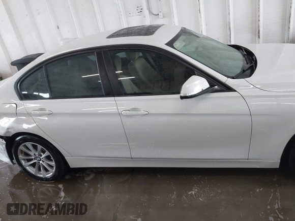 2018 BMW 3 Series 320i with VIN WBA8A9C57JAH13937, listed as a IAAI auction lot 41979917 with 268,115 mi miles. Bid and sale history available at carsss.com. Image 13.