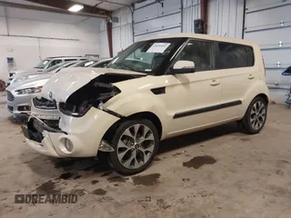 2013 Kia Soul ! with VIN KNDJT2A63D7499657, listed as a IAAI auction lot 41430292 with 120,102 mi miles. Bid and sale history available at carsss.com. Image 20.