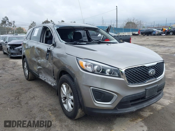 2016 Kia Sorento LX with VIN 5XYPG4A35GG149678, listed as a IAAI auction lot 41478731 with 128,895 mi miles. Bid and sale history available at carsss.com. Image 1.