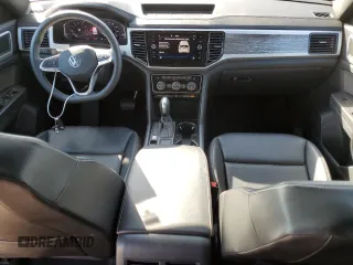 2022 Volkswagen Atlas SE with VIN 1V2JC2CA4NC222945, listed as a Copart auction lot 75046524 with 71,545 mi miles and Clean title. Bid and sale history available at DreamBid. Image 8.