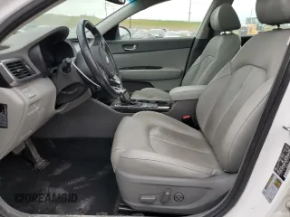 2016 Kia Optima EX z VIN 5XXGU4L3XGG091612, wystawiony jako Copart lot #59929295 z przebiegiem 130 450 mil mil oraz Szkoda całkowita • Salvage title. Historia ofert i sprzedaży dostępna na DreamBid. Obrazek 7.
