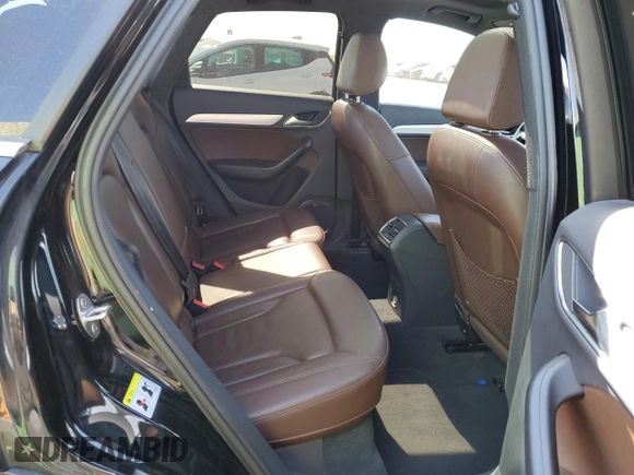 2015 Audi Q3 Prestige z VIN WA1FFCFS6FR008590, wystawiony jako Copart lot #45438604 z przebiegiem 137 597 mil mil oraz . Historia ofert i sprzedaży dostępna na DreamBid. Obrazek 10.