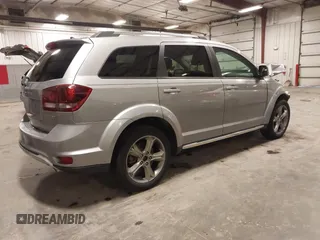 2016 Dodge Journey Crossroad Plus with VIN 3C4PDDGG7GT180054, listed as a IAAI auction lot 42255291 with 171,142 mi miles and . Bid and sale history available at DreamBid. Image 4.