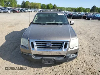 2007 Ford Explorer Sport Trac XLT z VIN 1FMEU31K77UA13757, wystawiony jako Copart lot #53308795 z przebiegiem 205 761 mil mil oraz Czysty tytuł • Clean title. Historia ofert i sprzedaży dostępna na DreamBid. Obrazek 5.