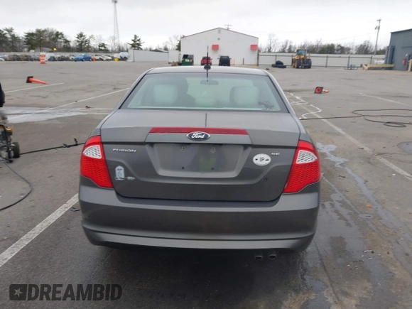 2011 Ford Fusion SE with VIN 3FAHP0HA7BR331095, listed as a IAAI auction lot 41911404 with 182,425 mi miles. Bid and sale history available at carsss.com. Image 17.