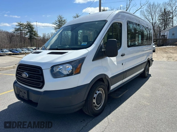 2018 Ford Transit Passenger XL z VIN 1FBZX2CM7JKA76872, wystawiony jako Copart lot #51631945 z przebiegiem 270 145 mil mil oraz Czysty tytuł • Clean title. Historia ofert i sprzedaży dostępna na DreamBid. Obrazek 1.