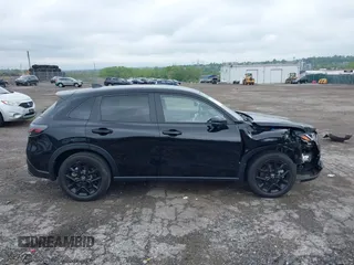 2024 Honda HR-V Sport z VIN 3CZRZ2H54RM728918, wystawiony jako IAAI lot #42199149 z przebiegiem 19 056 mil mil oraz . Historia ofert i sprzedaży dostępna na DreamBid. Obrazek 13.