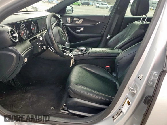 2017 Mercedes-Benz E 300 Luxury with VIN WDDZF4KB5HA255220, listed as a Copart auction lot 55328075 with 164,029 mi miles and Clean Title. Bid and sale history available at DreamBid. Image 7.