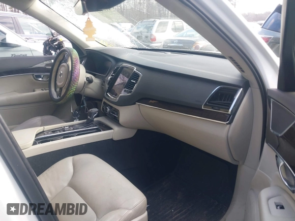 2017 Volvo XC90 Momentum с VIN YV4A22PK3H1151046, выставлен на аукционе IAAI как лот 41628929 с пробегом 132 672 миль миль и . История ставок и продаж доступна на DreamBid. Изображение 5.