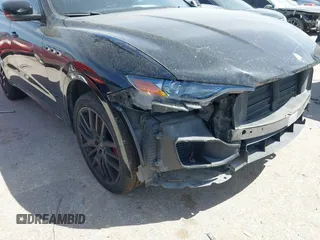 2019 Maserati Levante z VIN ZN661XUAXKX323919, wystawiony jako IAAI lot #41747660 z przebiegiem 71 024 mil mil oraz . Historia ofert i sprzedaży dostępna na DreamBid. Obrazek 18.