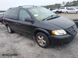 2006 Dodge Grand Caravan SXT with VIN 2D4GP44L16R616863, listed as a IAAI auction lot 41927585 with 999,999 mi miles. Bid and sale history available at carsss.com. Image 1.