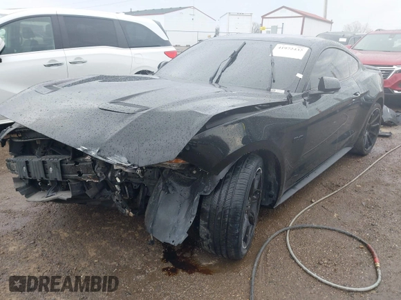 2018 Ford Mustang GT z VIN 1FA6P8CF2J5126231, wystawiony jako IAAI lot #41972432 z przebiegiem 59 402 mil mil oraz . Historia ofert i sprzedaży dostępna na DreamBid. Obrazek 6.