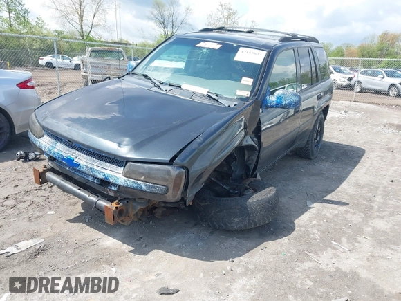 2005 Chevrolet TrailBlazer LT with VIN 1GNDT13S552269402, listed as a IAAI auction lot 42155633 with 242,288 mi miles and . Bid and sale history available at DreamBid. Image 17.