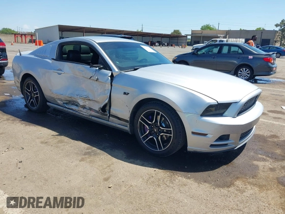 2013 Ford Mustang V6 with VIN 1ZVBP8AM4D5212653, listed as a IAAI auction lot 42090402 with 134,437 mi miles. Bid and sale history available at carsss.com. Image 1.