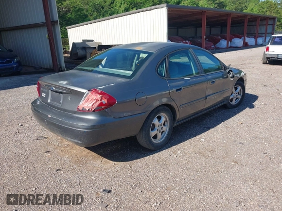 2005 Ford Taurus SE with VIN 1FAFP532X5A272398, listed as a IAAI auction lot 42001798 with 159,199 mi miles. Bid and sale history available at carsss.com. Image 4.