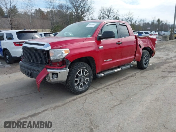 2017 Toyota Tundra SR z VIN 5TFUY5F14HX666949, wystawiony jako IAAI lot #41685402 z przebiegiem 108 628 mil mil oraz . Historia ofert i sprzedaży dostępna na DreamBid. Obrazek 17.