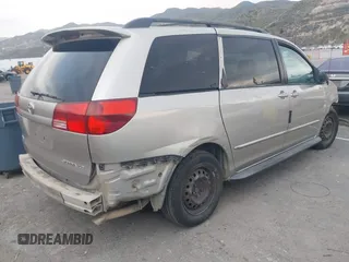 2005 Toyota Sienna CE z VIN 5TDZA23C95S222269, wystawiony jako IAAI lot #42194423 z przebiegiem 282 028 mil mil oraz . Historia ofert i sprzedaży dostępna na DreamBid. Obrazek 4.