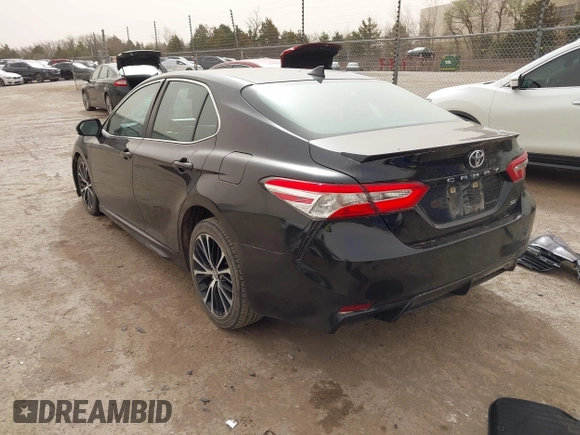 2019 Toyota Camry LE z VIN 4T1B11HK6KU805252, wystawiony jako IAAI lot #41787833 z przebiegiem 85 196 mil mil oraz . Historia ofert i sprzedaży dostępna na DreamBid. Obrazek 3.
