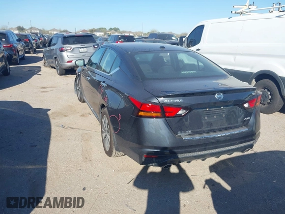 2019 Nissan Altima SL with VIN 1N4BL4EW8KC137862, listed as a IAAI auction lot 41765282 with 54,742 mi miles and . Bid and sale history available at carsss.com. Image 3.