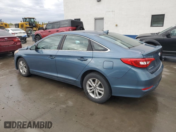 2015 Hyundai Sonata SE z VIN 5NPE24AF0FH200687, wystawiony jako Copart lot #55123525 z przebiegiem 111 325 mil mil oraz Szkoda całkowita • Salvage title. Historia ofert i sprzedaży dostępna na DreamBid. Obrazek 2.