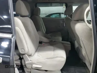 2015 Nissan Quest SV with VIN JN8AE2KPXF9121722, listed as a Copart auction lot 54067425 with 221,339 mi miles and Clean Title. Bid and sale history available at carsss.com. Image 11.